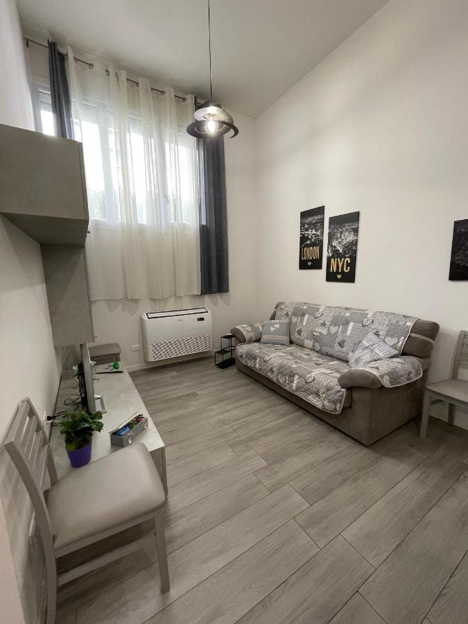 Da Lenny The Grey Apartment เตรวิโซ ภายนอก รูปภาพ