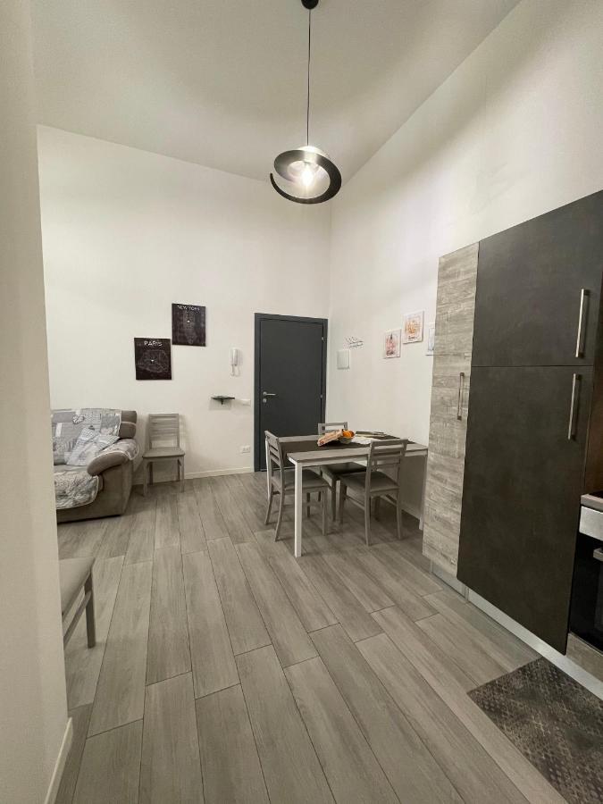 Da Lenny The Grey Apartment เตรวิโซ ภายนอก รูปภาพ